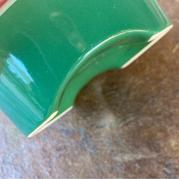 Ceramic Pet Bowl. Green and cream. - Picture 9 of 9